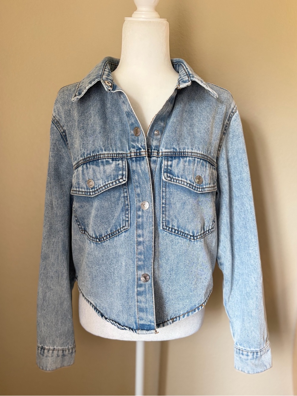 Stoosh Vintage Denim Light Wash Snap Front Jean Jacket Small
